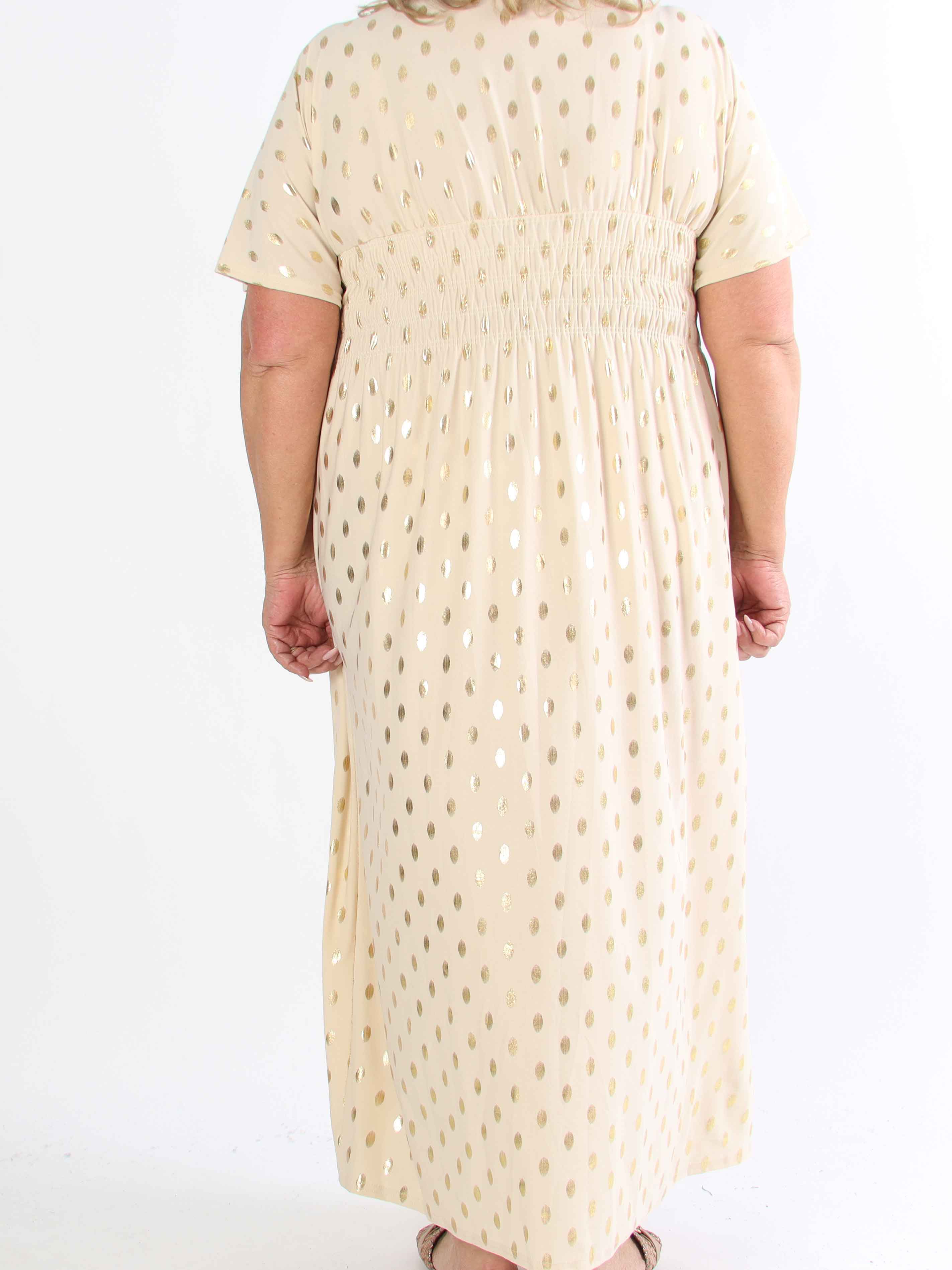 Pams Dot - Lång stretchig plus size-klänning med prickig detalj